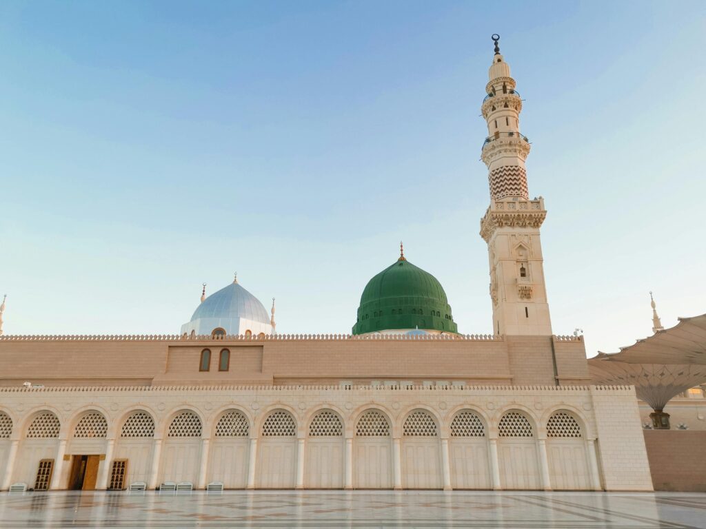 Summer Umrah Survival Guide: How to Beat the Saudi Heat